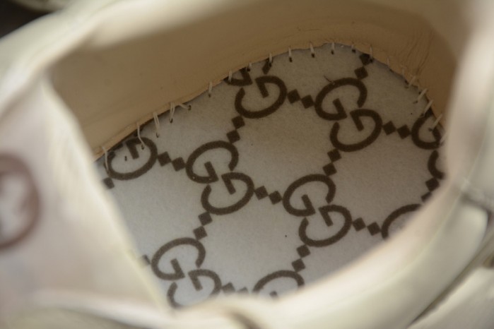 g*u*i ace embroidered low-top sneaker all white e2277