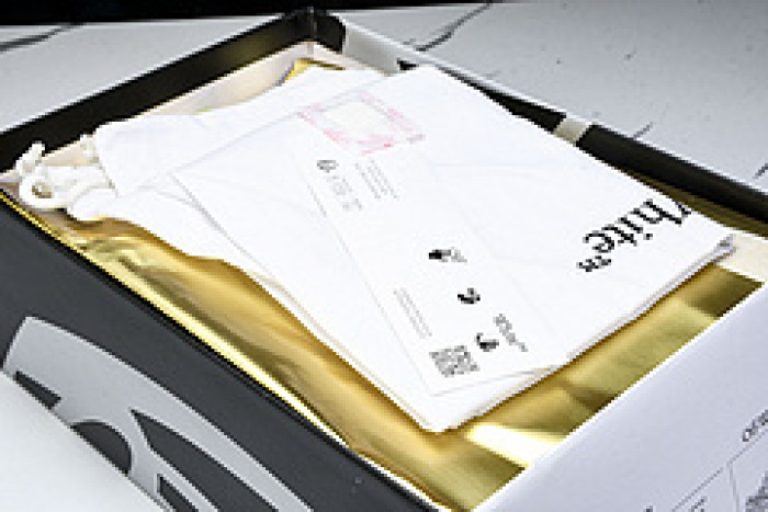 Off-White c/o Virgil Abloh