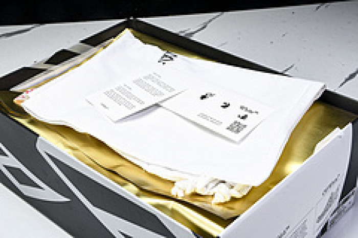 Off-White c/o Virgil Abloh