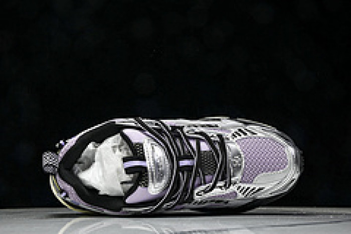 Off-White c/o Virgil Abloh