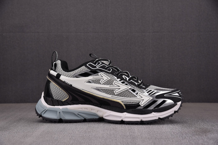 Off-White c/o Virgil Abloh