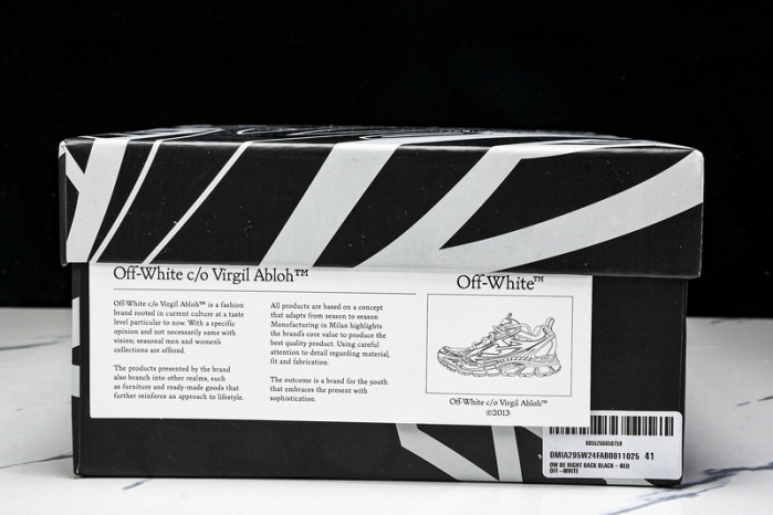 Off-White c/o Virgil Abloh