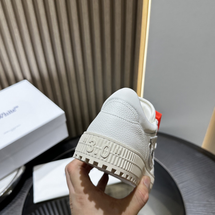 Off-White c/o Virgil Abloh