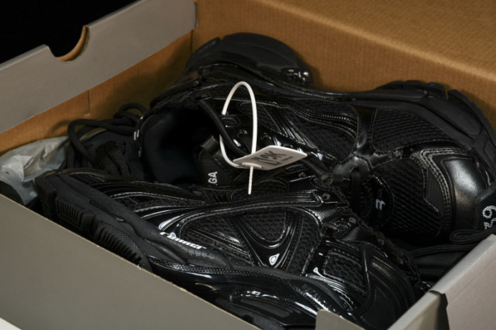 Ba*len*cia*ga Runner 772767 W3RMU9034