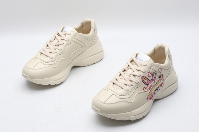 g*u*i ace embroidered low-top sneaker e2359