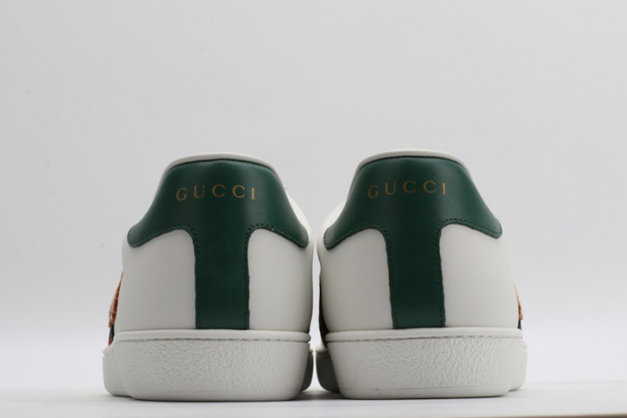 g*u*i ace embroidered low-top sneaker e2316