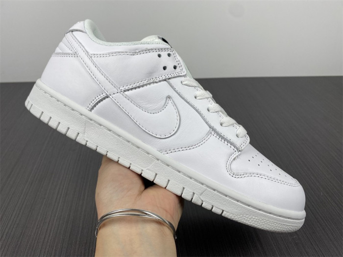 nike dunk low triple white dd1503-109