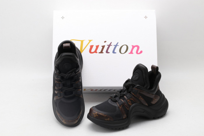 l0vt sneakers