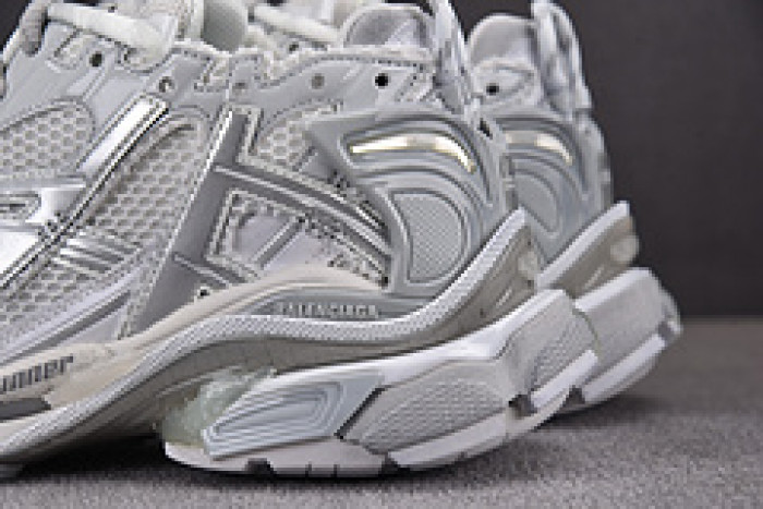 Ba*len*cia*ga Runner 677403 W3RBL 8100