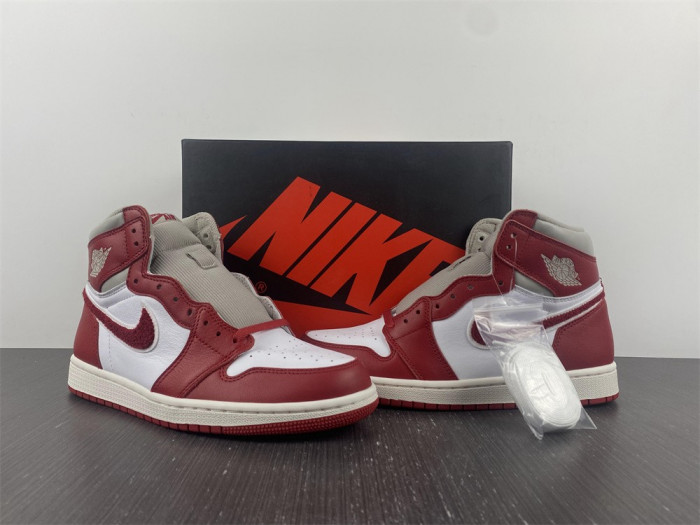 jordan 1 high newstalgia chenille dj4891-061