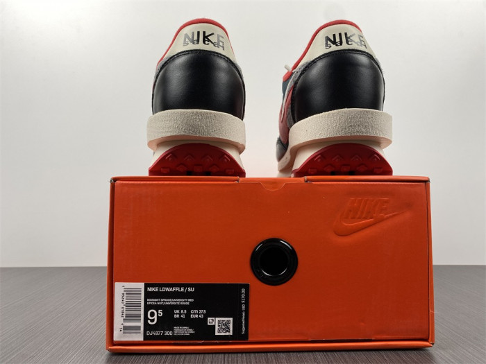 nike ld waffle sacai undercover university red dj4877-300