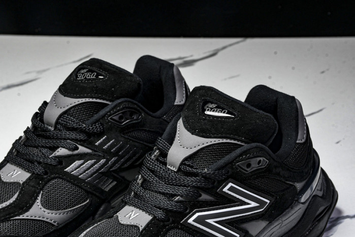 New Balance 9060 U9060BB