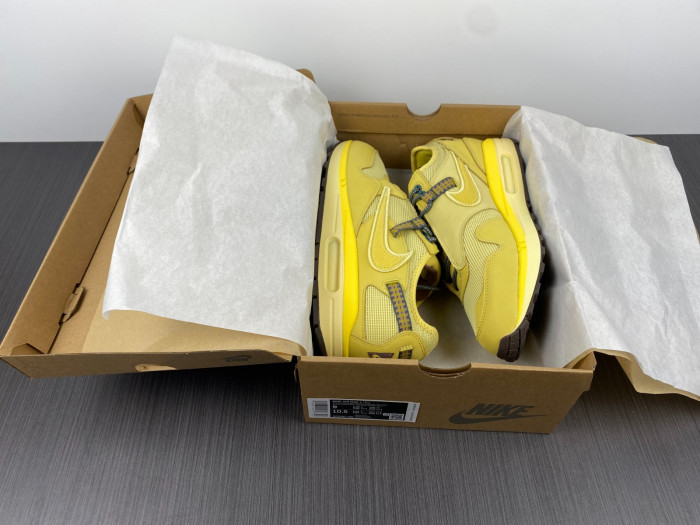 air max 1 x travis scott 