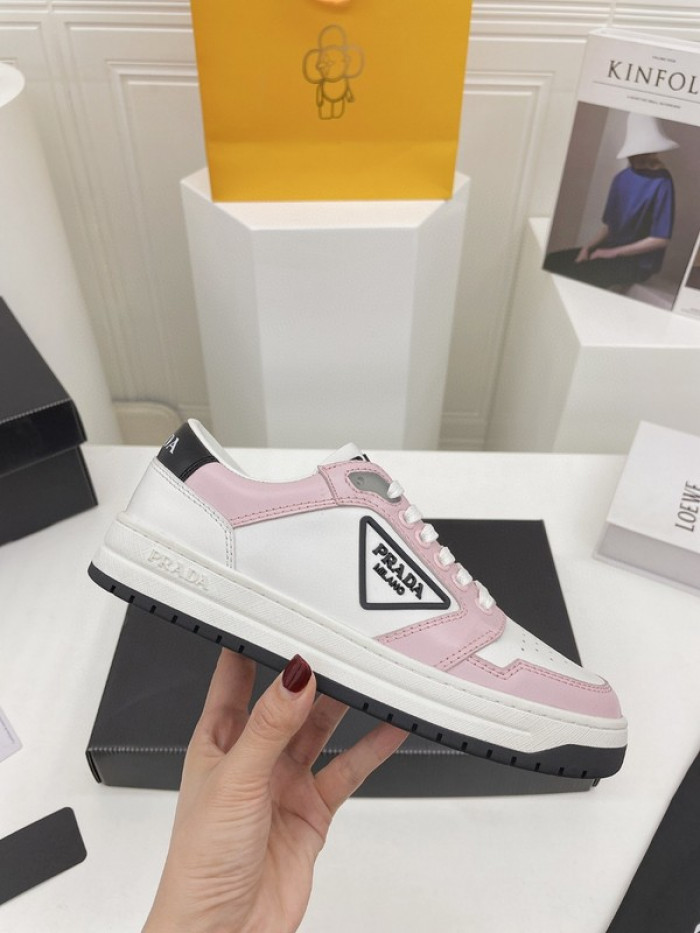 pra*a sneaker p013