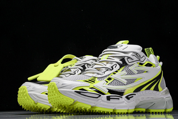 Off-White c/o Virgil Abloh