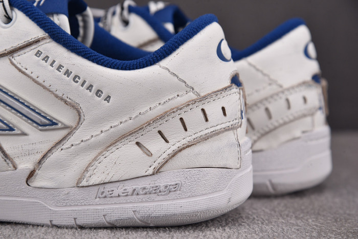 Ba*len*cia*ga Hamptons Worn-Out White / Dark Blue