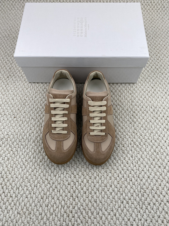 ma*s*n Ma*i*la sneakers